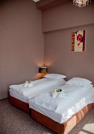 Отели типа «постель и завтрак» Pensjonat Szczecinek Щецинек Двухместный номер с 2 отдельными кроватями-1